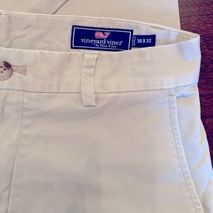 Vineyard Vines Breaker men’s khaki pants, 30 x 32